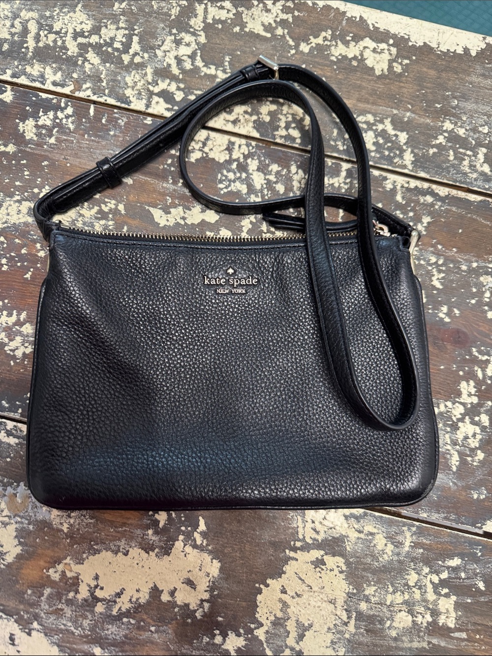 ♠️ Kate Spade Black Pebbled Leather Crossbody Purse ♠️